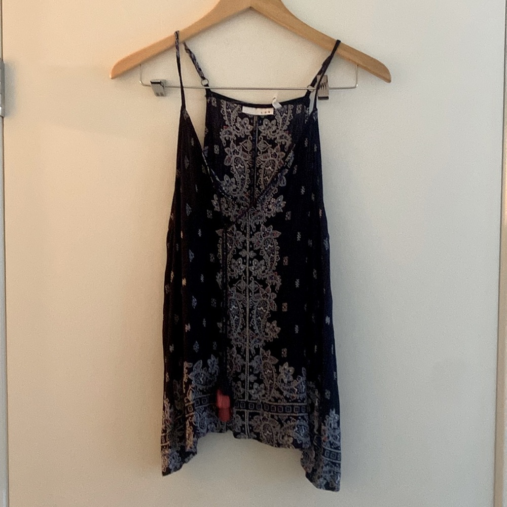 LOQ size XL tank top